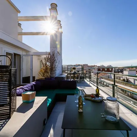 Skyline - Keyweek 23 Bedrooms Apt With Rooftop Sea View Parking 아파트