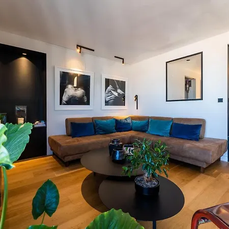 Skyline - Keyweek 23 Bedrooms Apt With Rooftop Sea View Parking 아파트